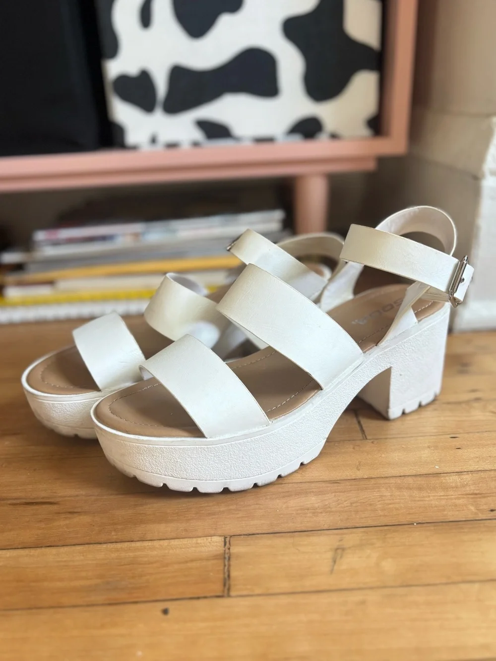 Women's White Strappy Platform Sandals